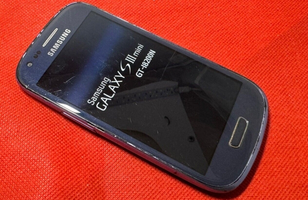 Samsung Galaxy S3 mini blau entsperrt 8GB 1GB RAM Android Smartphone