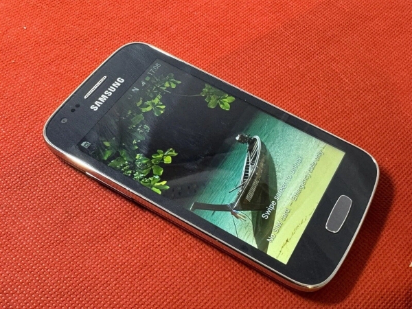 Samsung Galaxy Ace 3 GT-S7275R – 8GB – weiß (entsperrt) Smartphone Handy