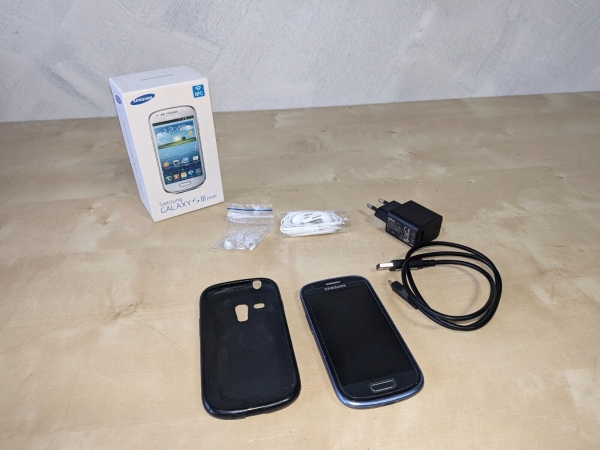 Samsung  Galaxy S III S3 mini GT-I8190 – 8GB – Pebble Blue Smartphone mit NFC