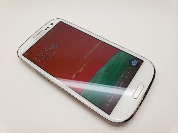 Sehr guter Zustand entsperrt selten weiß Samsung Galaxy Neo S3 weiß Smartphone (GT-i9301) 3POST
