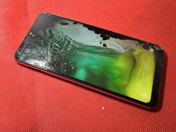 Samsung Galaxy A10 Android Smartphone SM-A105FN defekt