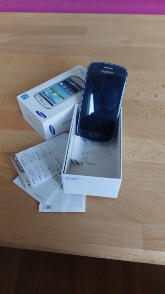 Samsung  Galaxy S III mini GT-I8190 – 8GB – Onyx Black (Ohne Simlock) Smartphone