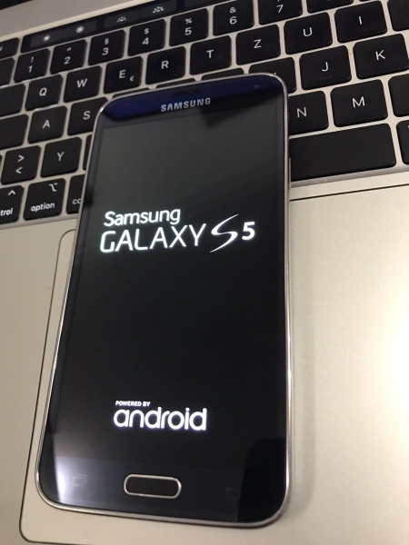 Samsung  S5 SM-G900F – 16GB – Charcoal Black (Ohne Simlock) Smartphone wie neu