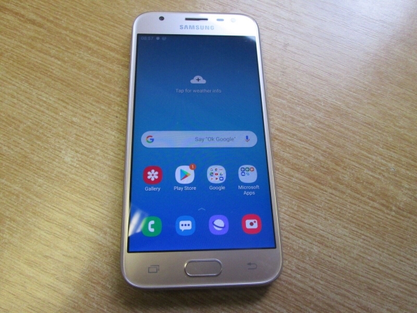 Samsung Galaxy J3 (2017) SM-J330FN 8GB Gold 4G LTE (entsperrt) – gebraucht – D015