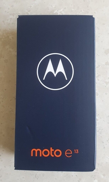 Motorola Moto E13 64GB Smartphone 4G 6,5″“ entsperrt Simlockfrei – cremeweiß