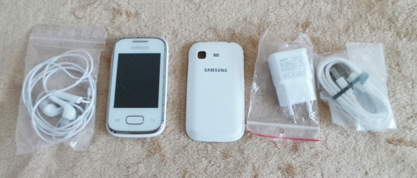 Samsung Galaxy Pocket Plus GT-S5301 Weiß Smartphone