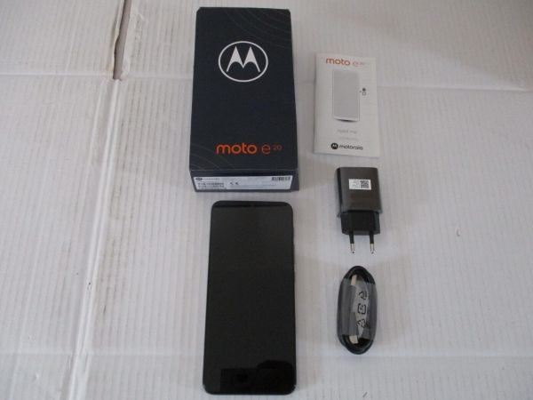 Motorola Moto E20 PASY0006SE Smartphone Dual-SIM 32GB 2GB RAM Android Grau-