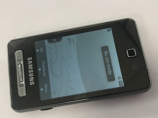 Samsung F480 schwarz & silber (3 Netzwerk) Smartphone – mit toten Pixeln