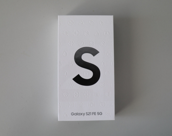 Samsung Galaxy S21 FE 5G Smartphone DualSIM Graphite Speicher 128GB OLED-Display