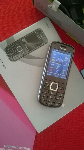 Nokia 6720 Classic –  Brawn (Ohne Simlock) Smartphone Top Zustand !!!