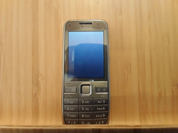 Handy Nokia E52 – Antrazit  (ohne Simlock) Smartphone
