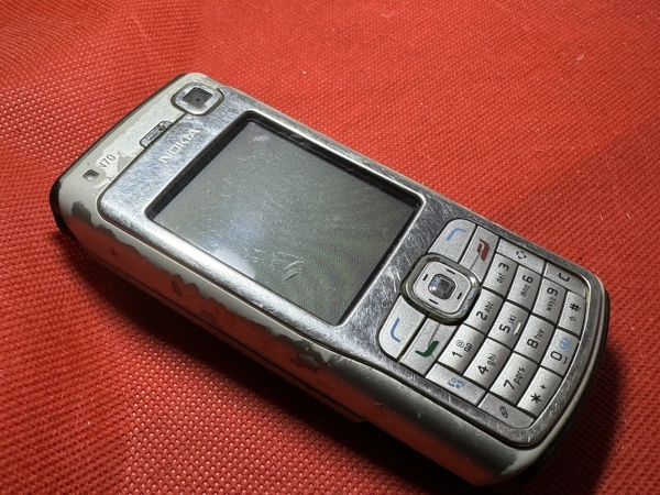 Nokia N70 Handy (entsperrt) – silber