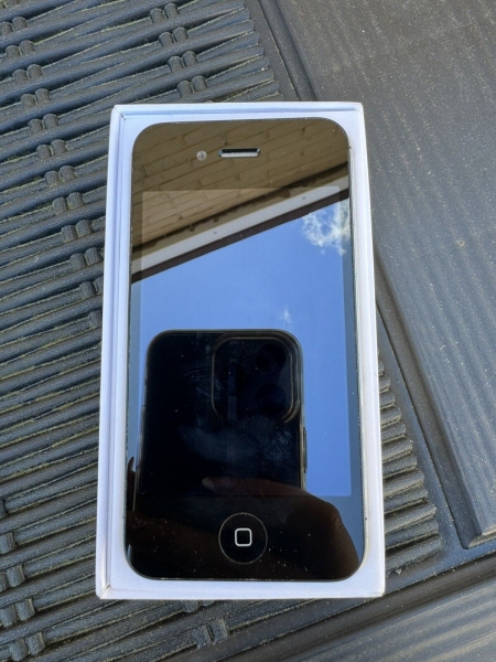 Apple iPhone 4s 16GB Smartphone – schwarz (entsperrt)