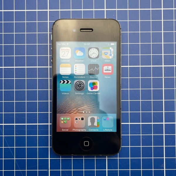 Apple iPhone 4s – 16GB – Schwarz (EE) A1387 (CDMA + GSM) Beschädigt