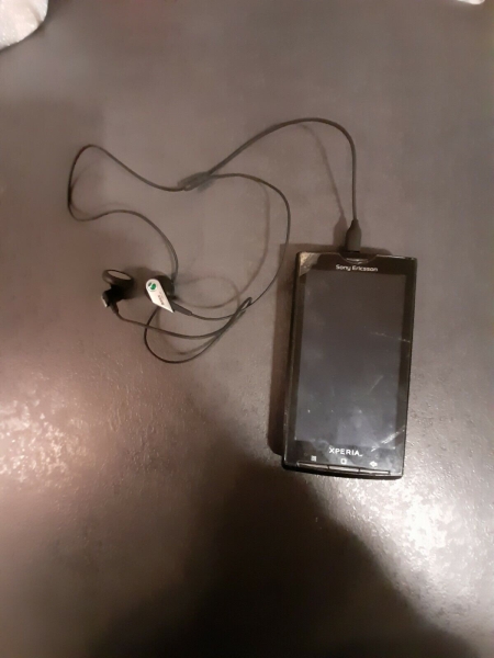 Sony Ericsson  Xperia Schwarz (Ohne Simlock) Smartphone defekt