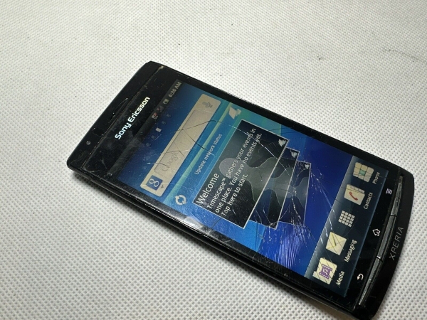 Defekt Sony Ericsson Xperia Arc LT15i – schwarz Smartphone