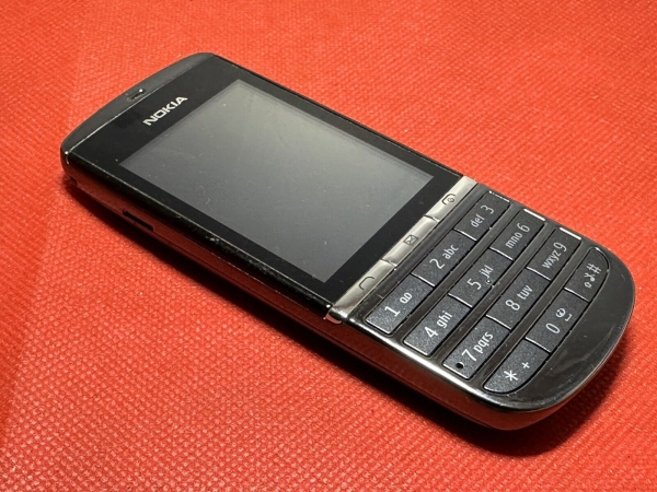 Nokia Asha 300 Graphit (O2 Tesco) Handy