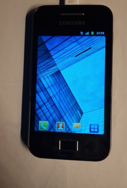 Samsung Galaxy-ACE GT-S5830 – Schwarz (Ohne-Simlock) Handy – Smartphone TOP !