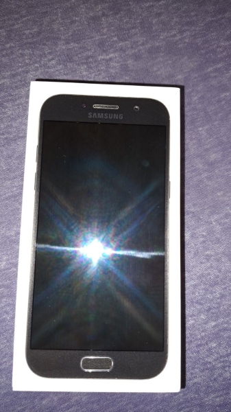 Samsung Galaxy A5 Smartphone 5.2 Zoll 32GB (Ohne Simlock)  Schwarz