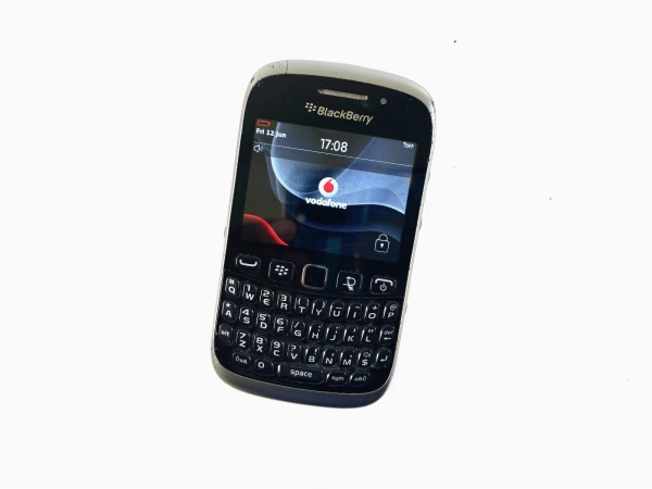 BlackBerry 9320 Curve entsperrt 3G Smartphone Durchschnittszustand Klasse C 803