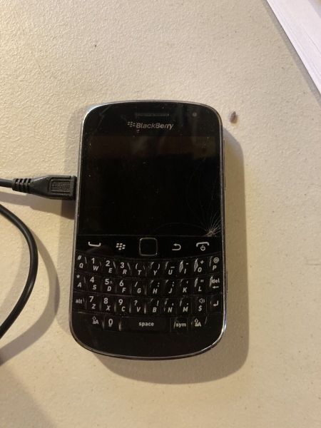 BlackBerry Bold 9900 – 8 GB – Smartphone schwarz (entsperrt)