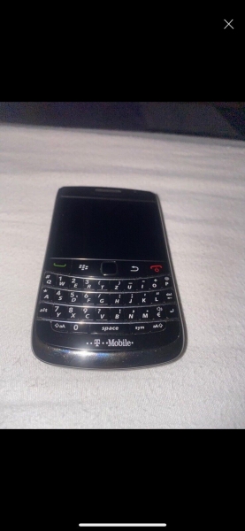 BlackBerry  Bold 9900 – 8GB – Schwarz (T-Mobile) Smartphone