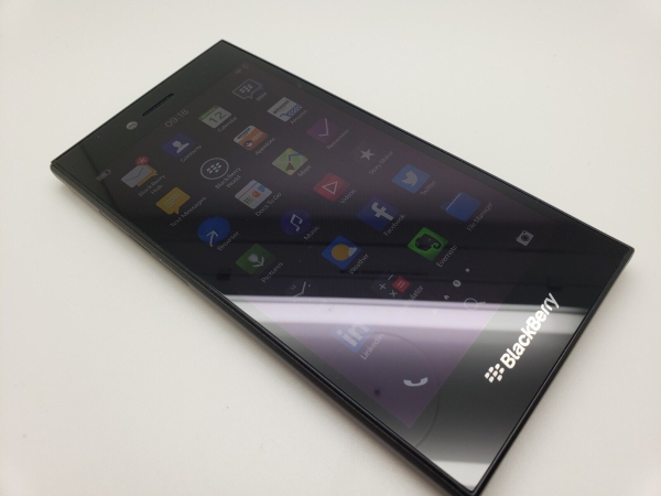 Neuwertig ENTSPERRT Blackberry Leap Android BBOS10 schwarz Smartphone 16GB