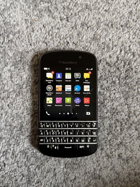 BlackBerry Q10 – 16 GB – Smartphone schwarz (entsperrt)