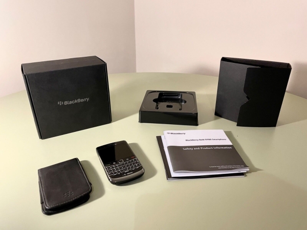 BlackBerry Bold 9700 – Black T Mobile BOXED STROM GETESTET
