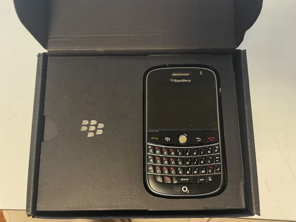 BlackBerry  Bold 9900 – Schwarz (Ohne Simlock) Smartphone (PRD-39472-026)