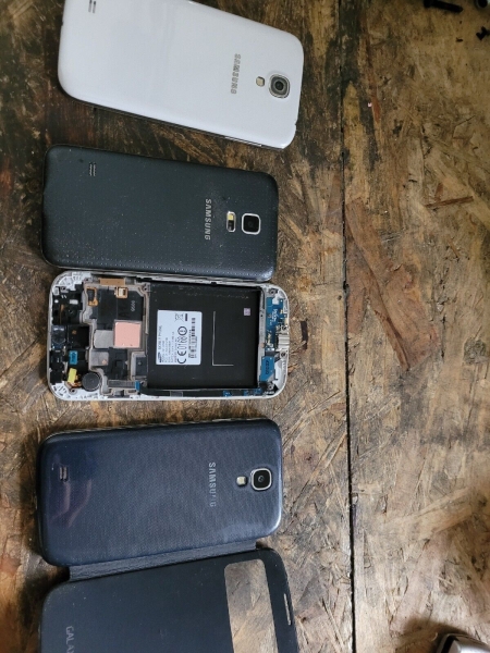 Samsung Galaxy S4 mini GT-I9195 – 8GB – Schwarz (Ohne Simlock) Smartphone