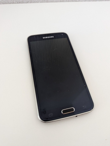 Samsung Galaxy S5 Charcoal Black 16GB Smartphone