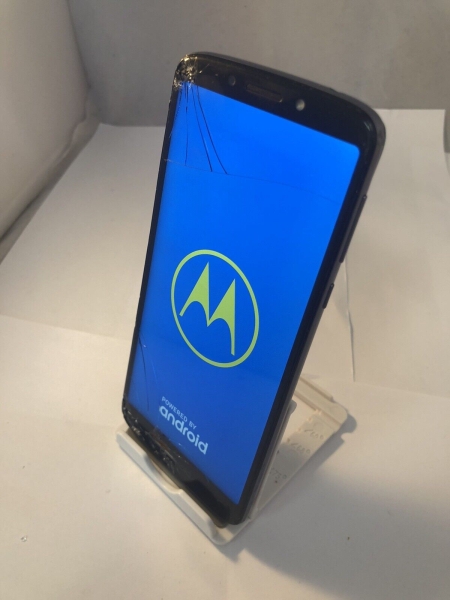 Motorola Moto E5 16GB M3A48 Vodafone silber Android 4G Smartphone gesprungen