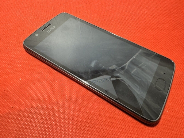 Motorola Moto G5 16GB (entsperrt) Smartphone