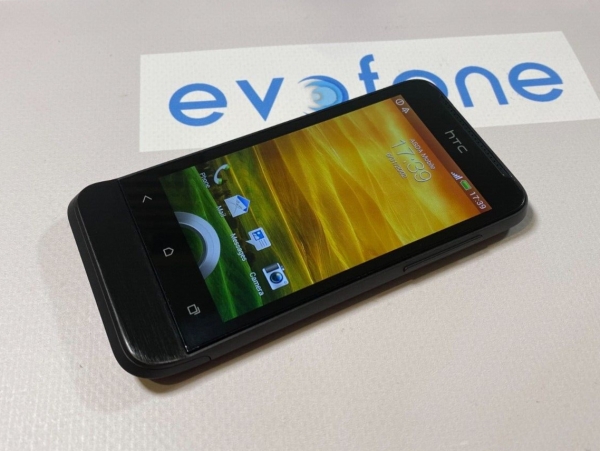 HTC One V Handy Smartphone, schwarz, entsperrt, 3G, Beats Audio, REDUZIERT