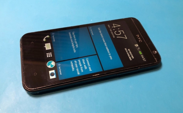 HTC Desire 300 Smartphone, Touchscreen, 4GB, schwarz, eingeschaltet, Ersatzteile/Reparaturen