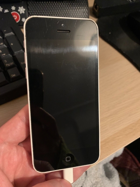 Apple iPhone 5c 8GB Weiß (Entsperrt) A1507 (GSM) Guter Zustand