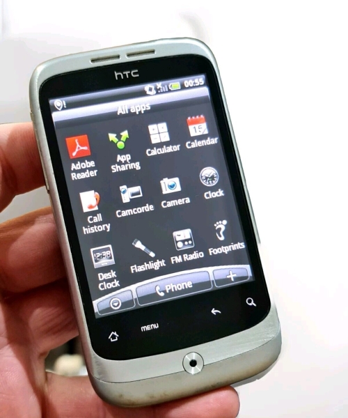 HTC Wildfire (entsperrt) 3G Smartphone einwandfreier Zustand mit Ladegerät