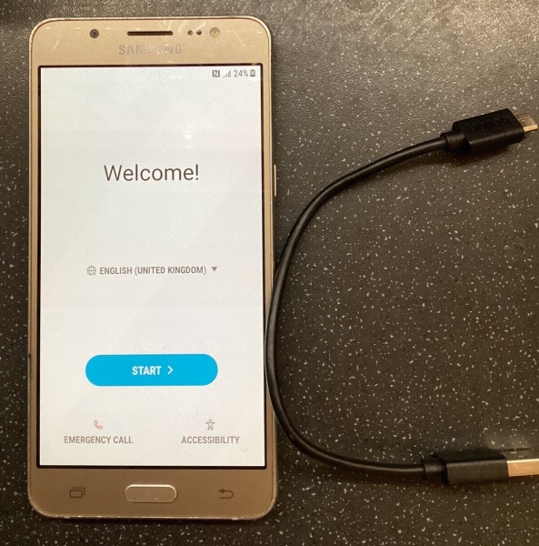 Samsung Galaxy J5 2016 Gold O2 Android Smartphone Touchscreen Handy