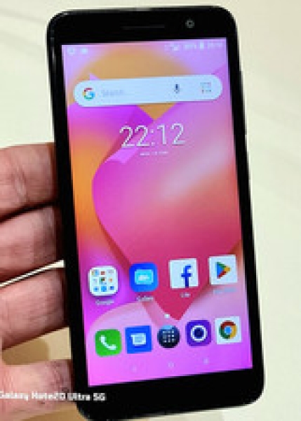 Alcatel One 5033X (16GB) entsperrt 4G Smartphone einwandfreier Zustand kostenloser Versand