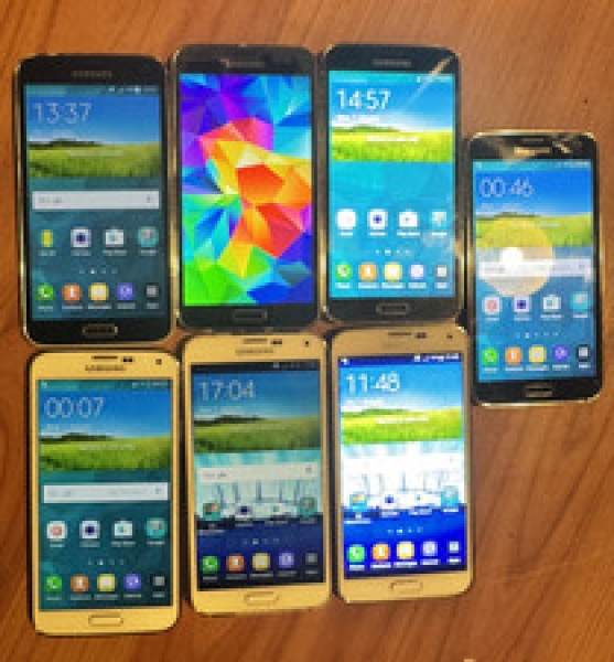 7 x Samsung Galaxy S5 Smartphone