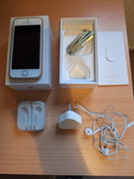 Apple iPhone SE (A1723) 32GB (Entsperrt) – Roségold. 100% Akkukapazität!!!