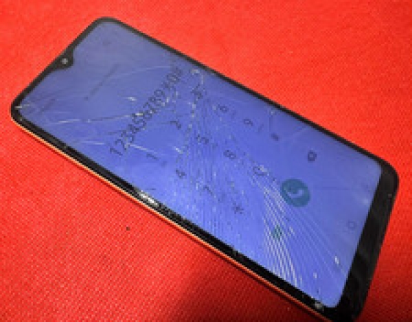 Samsung Galaxy A20e (A202F) Smartphone Defekt Schaden