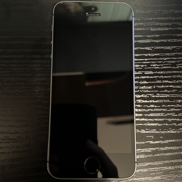 Apple iPhone 5s 16GB Space Grau (Unbekannt) *Defekt*