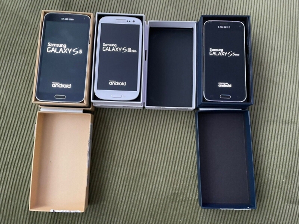 Samsung Galaxy S5 Galaxy S5 Mini Galaxy S3 Neo Android Smartphone Sammlung