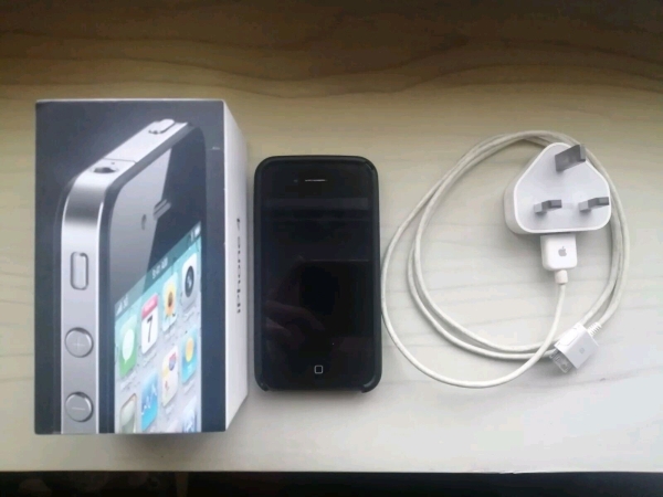 Apple iPhone 4 – 16GB – Ersatzteile oder Reparaturen