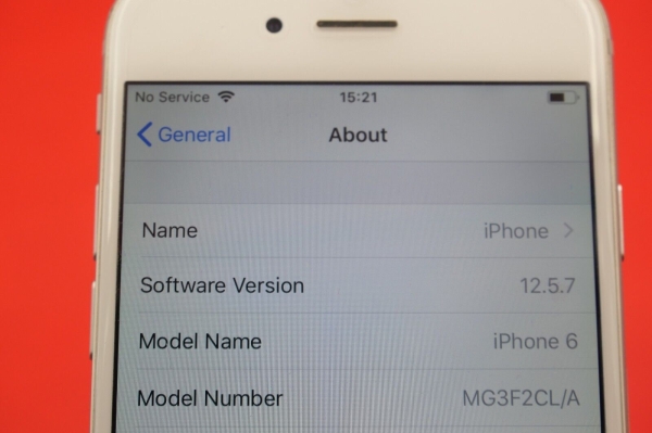 Apple iPhone 6 128GB Silber A1549 MG3F2CL/A 63% Batteriezustand aber Ausbuchtung