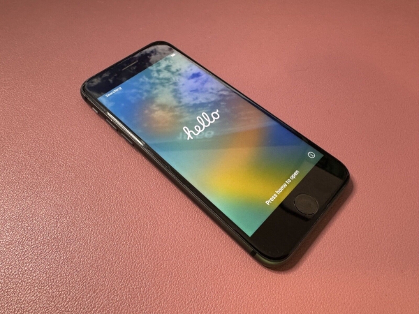 Apple iPhone 8 64GB entsperrt Smartphone