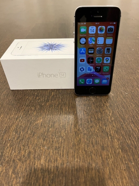 Apple iPhone SE – 32GB – Silber (Entsperrt) A1723 (CDMA + GSM)