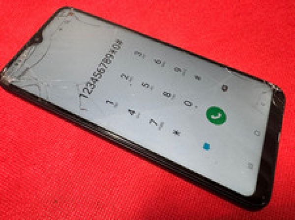 Samsung Galaxy A10 (A105FN) Smartphone Defekt Schaden